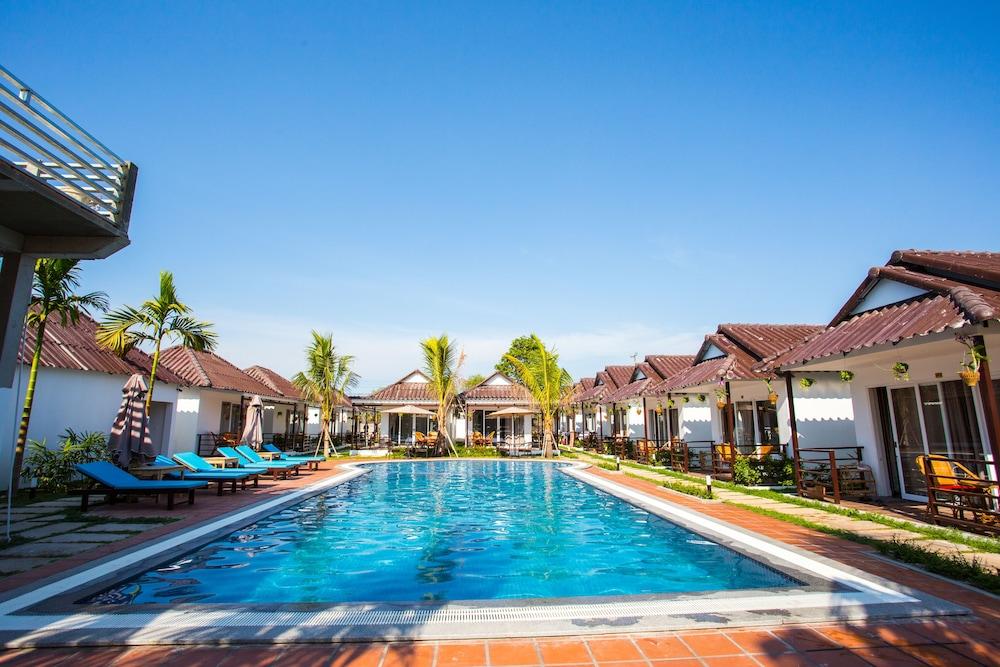 Sea Breeze Resort Sihanoukville Exterior foto